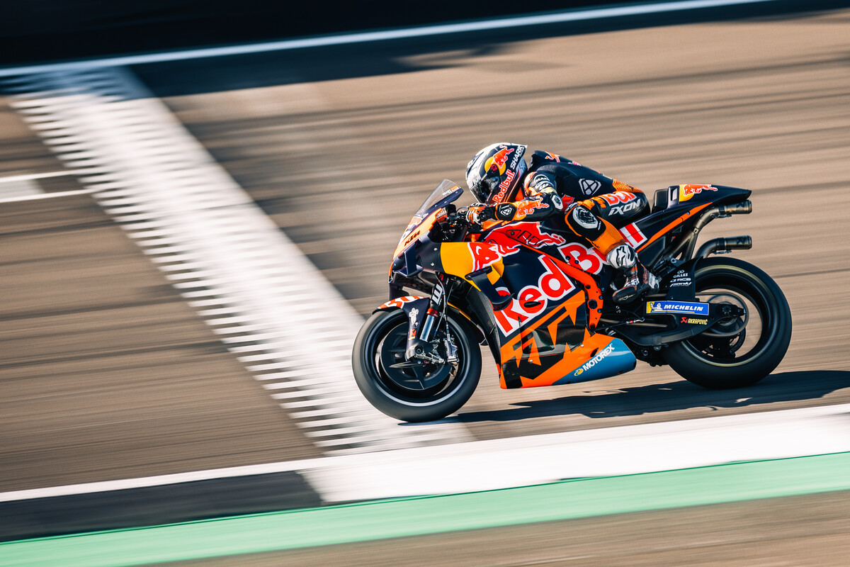 KTM Oliveira fährt vom 13 auf den 6 Platz und erzielt damit sein